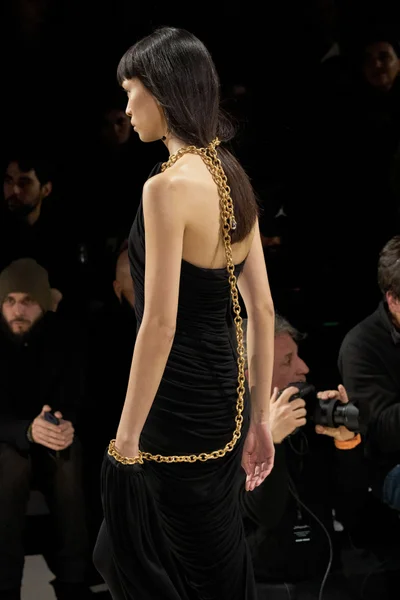 Look 93